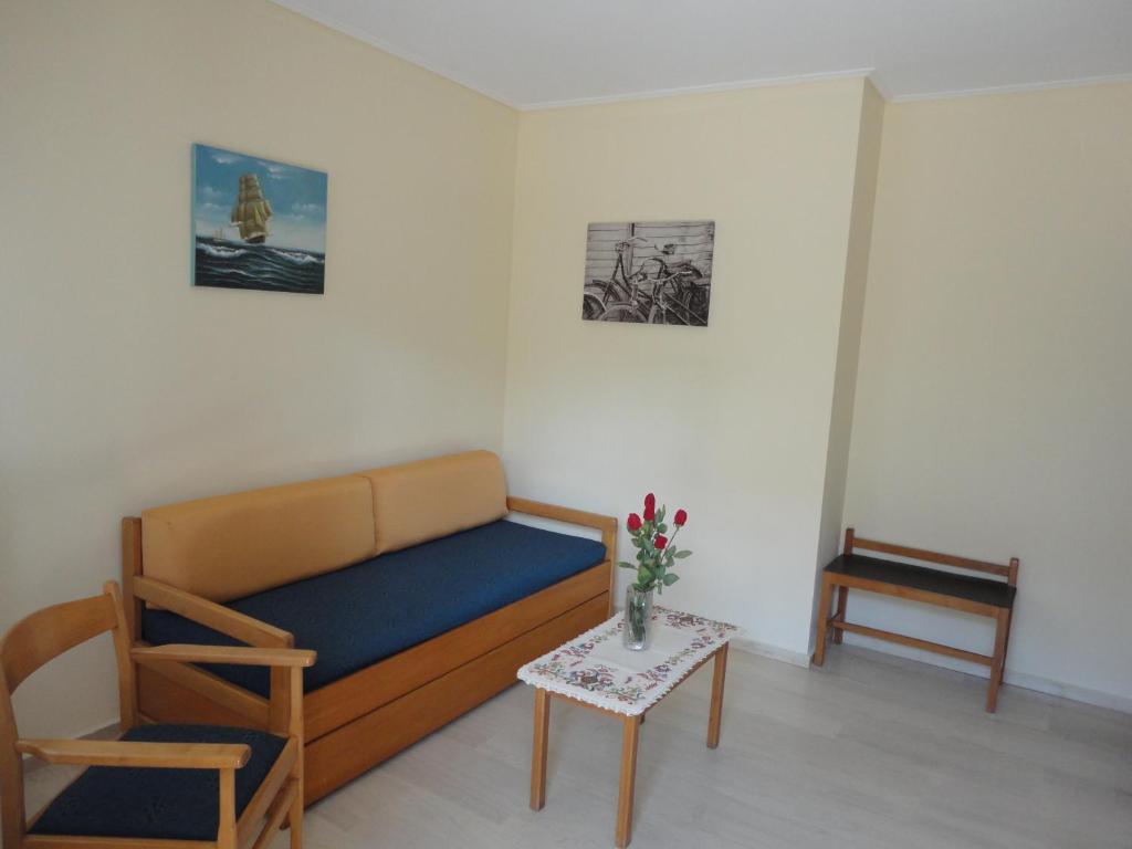 Oceania Hotel Карфас Стая снимка