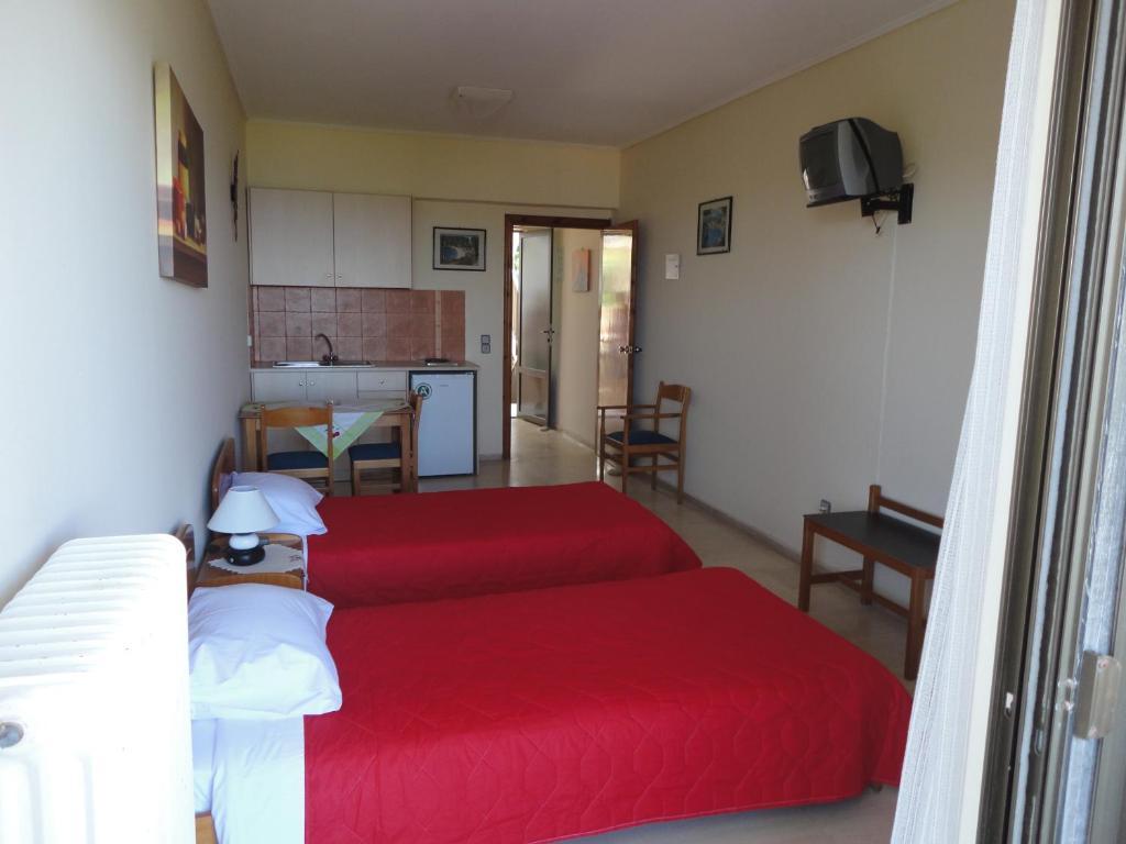 Oceania Hotel Карфас Стая снимка