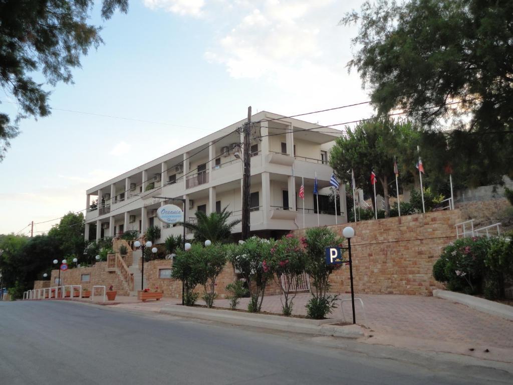 Oceania Hotel Карфас Екстериор снимка