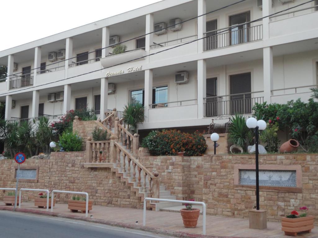 Oceania Hotel Карфас Екстериор снимка