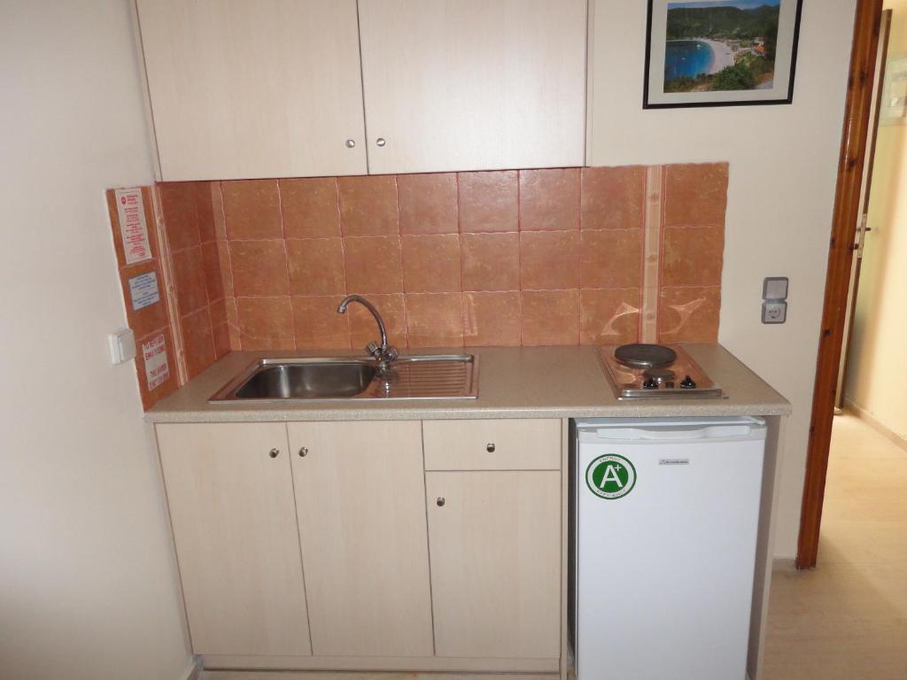 Oceania Hotel Карфас Стая снимка